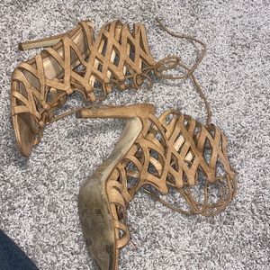 Aldo Heels nude lace up